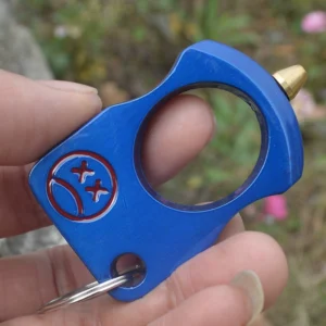 Cara de llanto engrosada con un solo nudillo