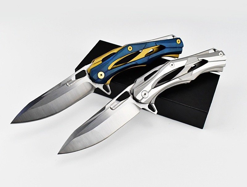 aa0fc27a-1e58-4f78-abe9-4f514973a69b.jpeg Transformers Mini Folding Knife