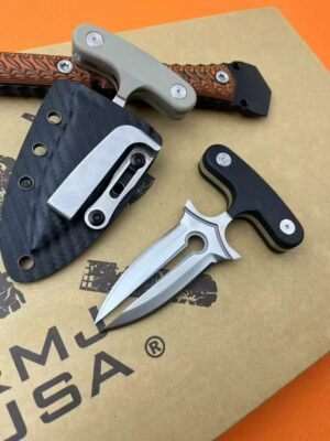 Defender - Double Killer Hand Assassin Push Dagger